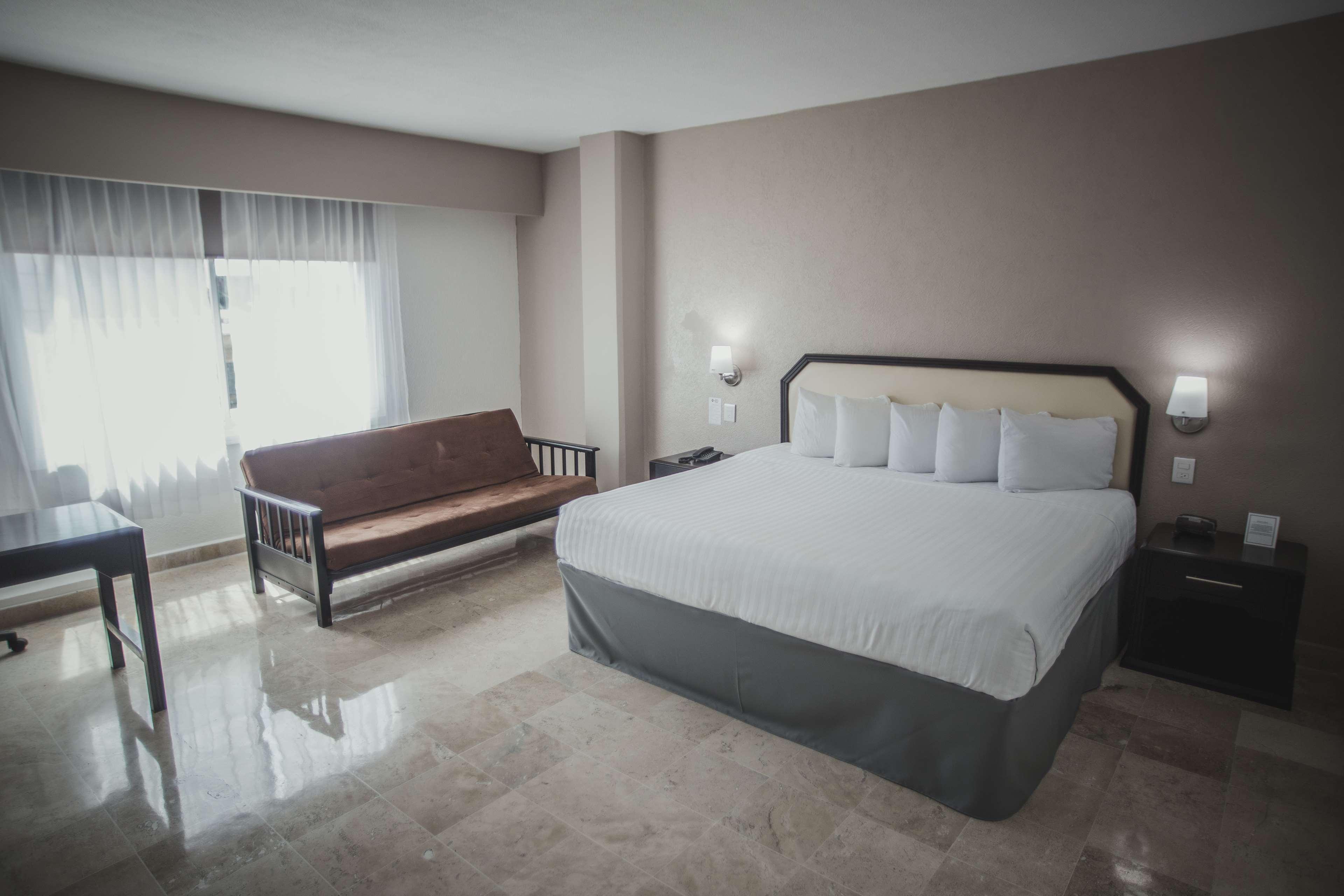 Отель Gran Tuxtepec Plaza Экстерьер фото