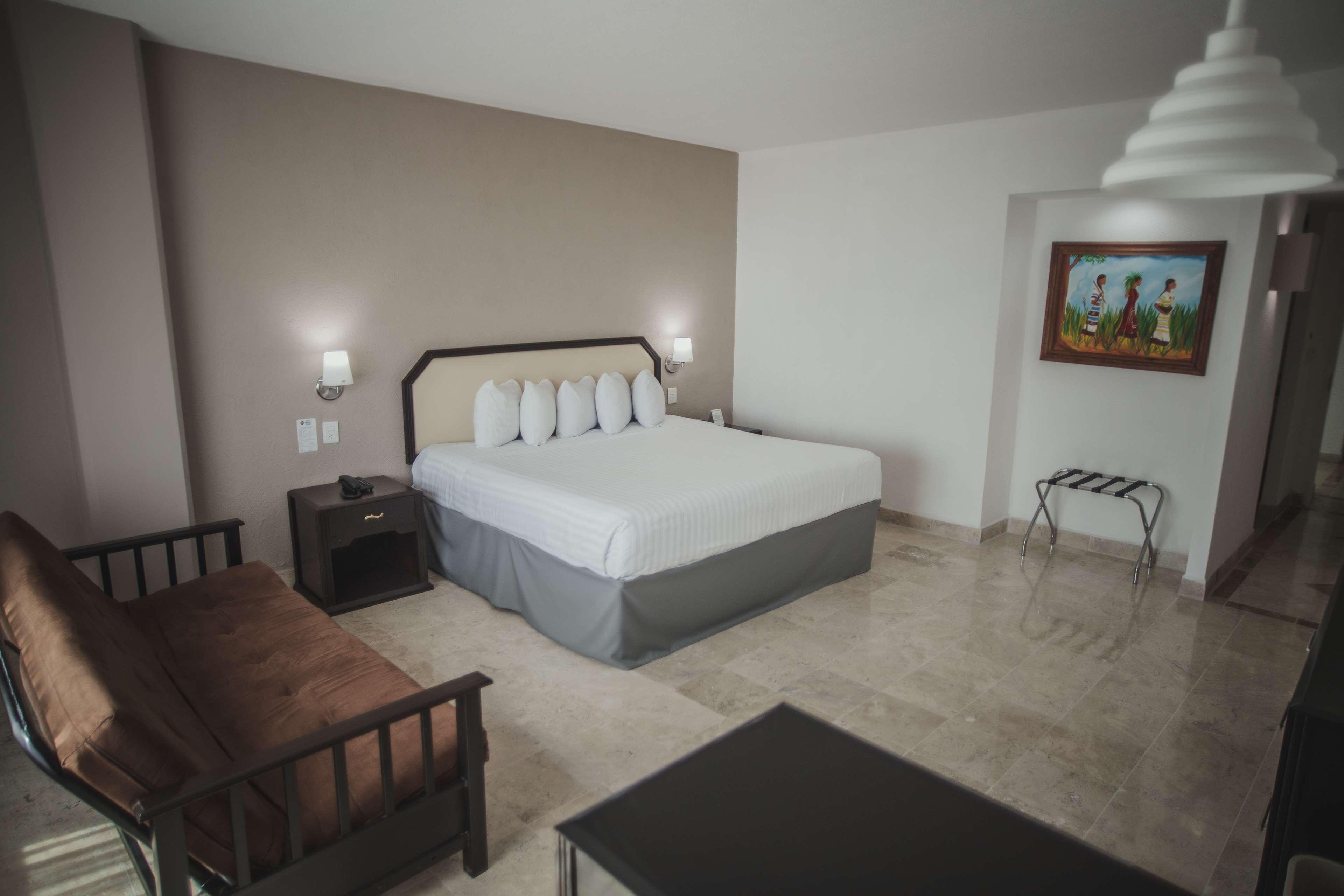 Отель Gran Tuxtepec Plaza Экстерьер фото
