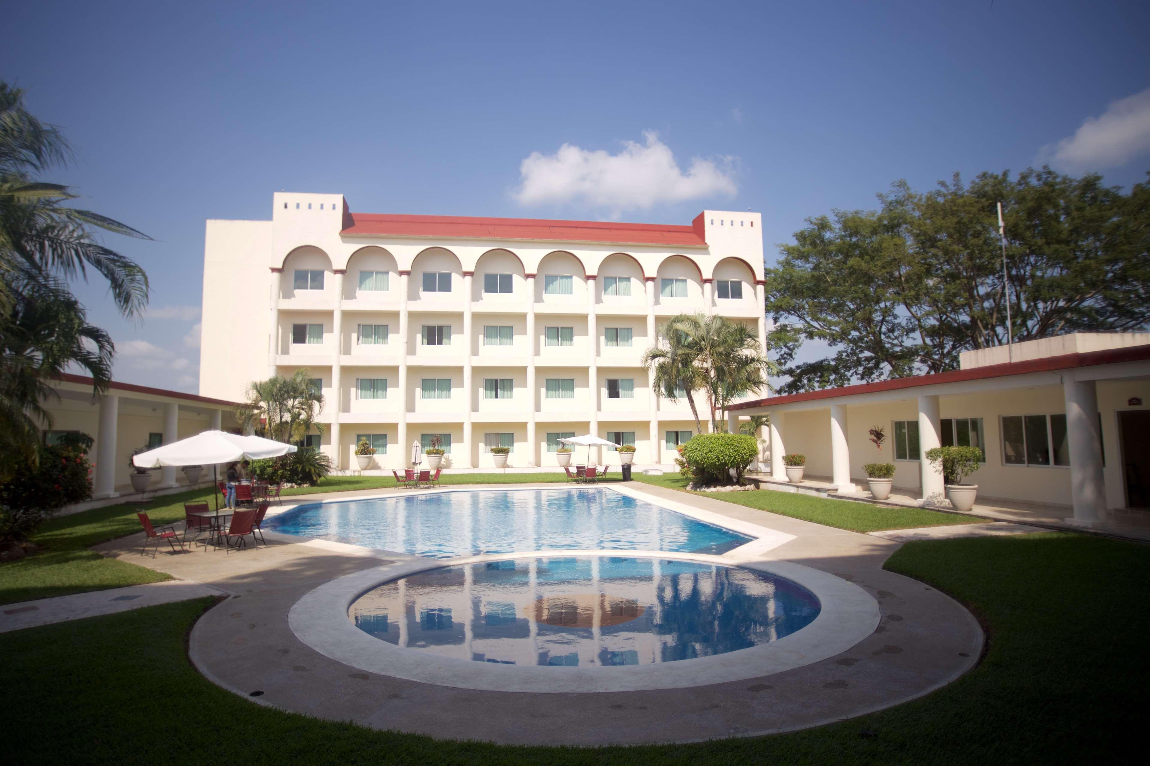 Отель Gran Tuxtepec Plaza Экстерьер фото