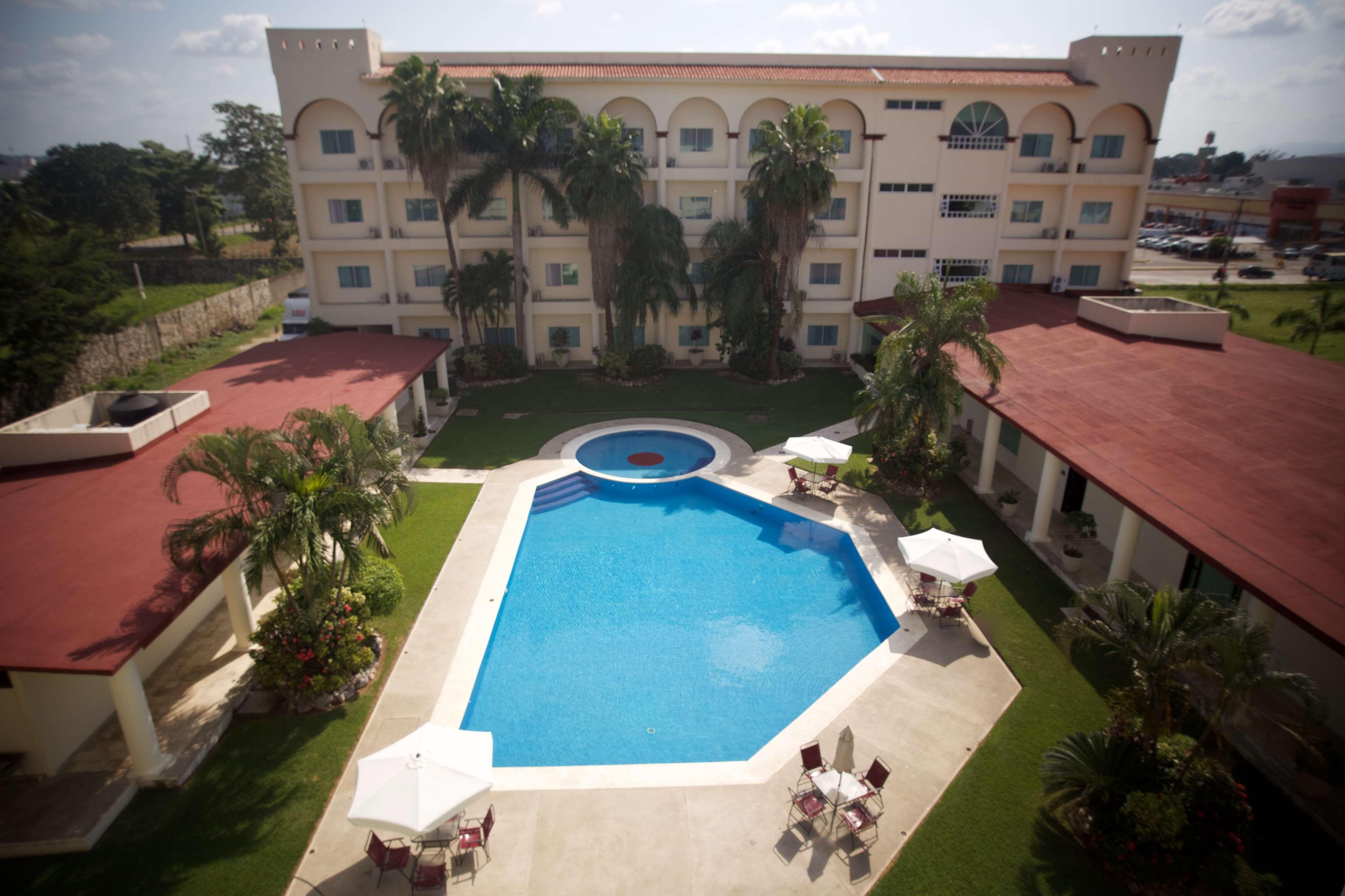 Отель Gran Tuxtepec Plaza Экстерьер фото