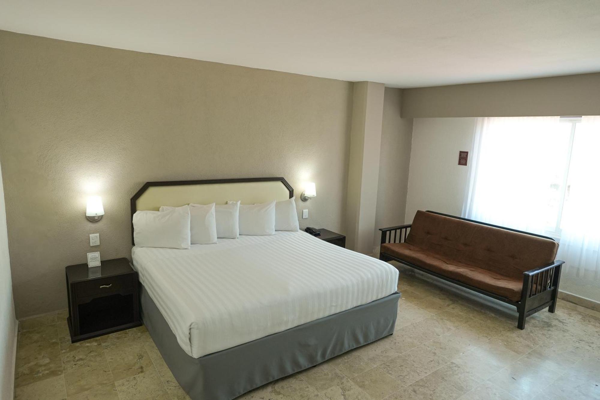 Отель Gran Tuxtepec Plaza Экстерьер фото